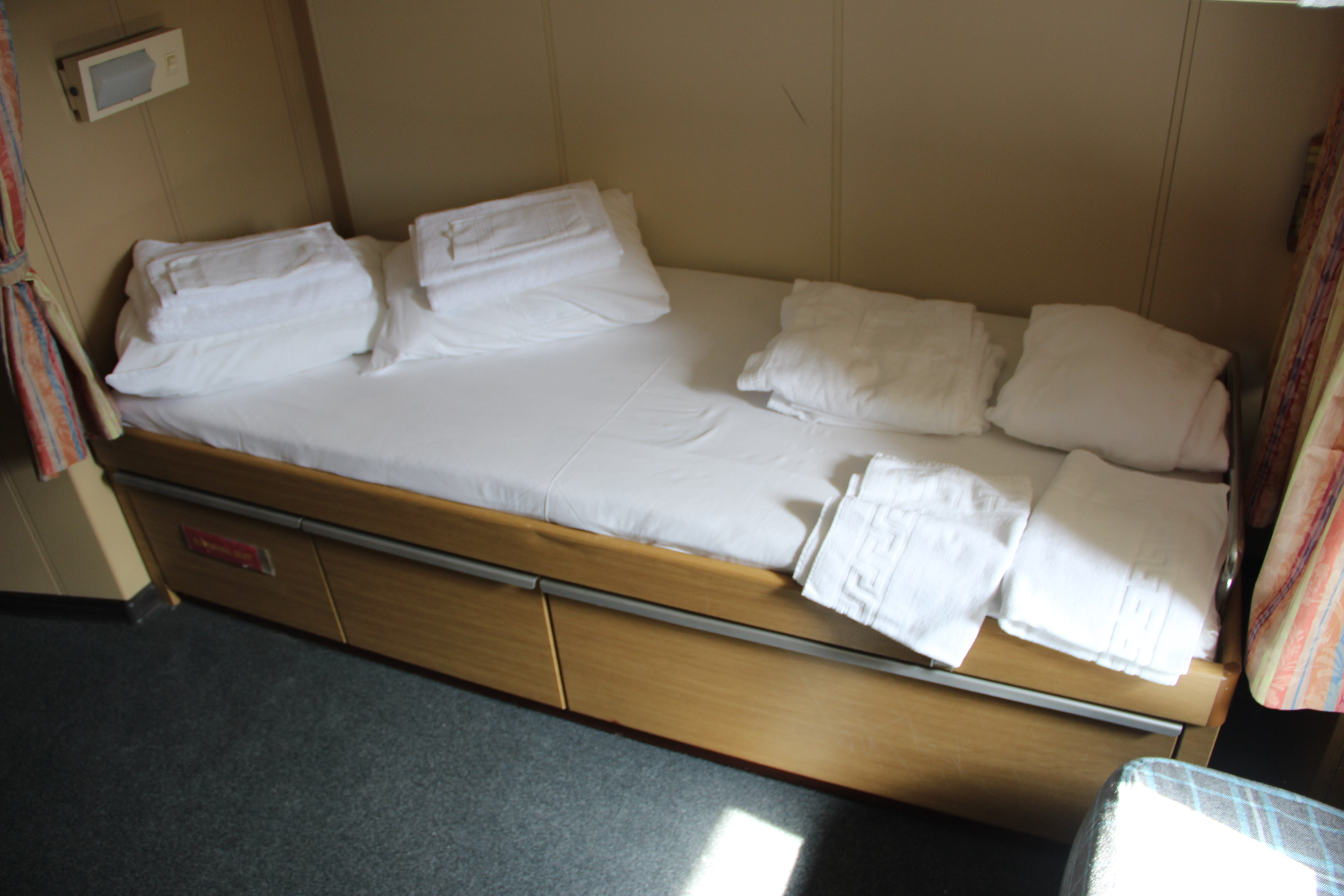 Quark Expeditions Kapitan Khlebnikov Triple Cabin 6.jpg